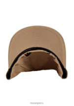 accesorios educacion fisica Nixon snapback en el fondo caqui 86XRT423 - Image 4