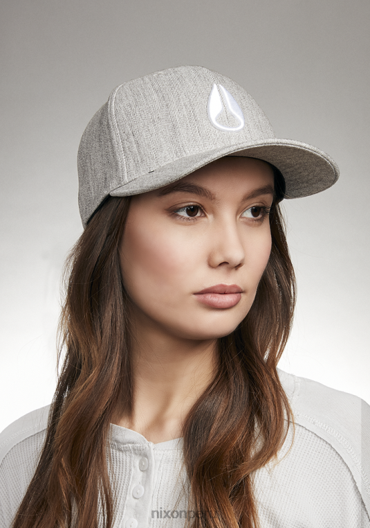 accesorios educacion fisica Nixon snapback en el fondo gris jaspeado/blanco 86XRT425